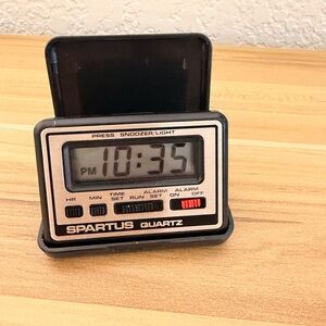 Vintage Spartus Quartz Digital Travel Pop Up Alarm Clock Excellent Condition